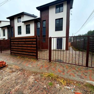 Таунхаус в Гостомелі трирівневий біля Парку з ремонтом