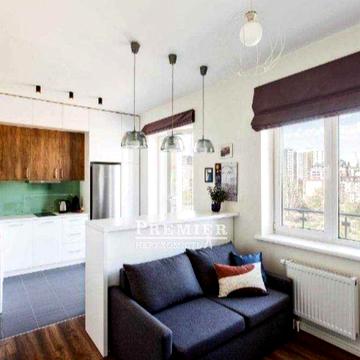 1-кімнатна квартира з великою терасою. Поруч море