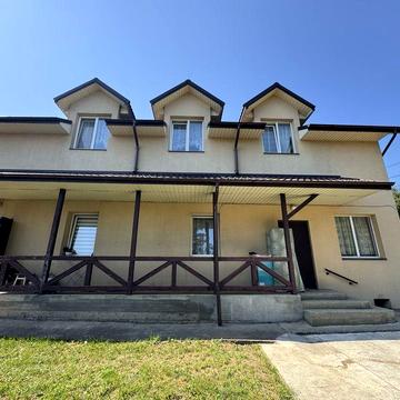 Продаж будинку з землею на ближній Роші