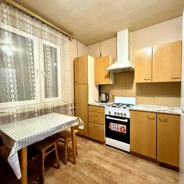 Аренда 1 ком. 10 мкрн. Левий берег