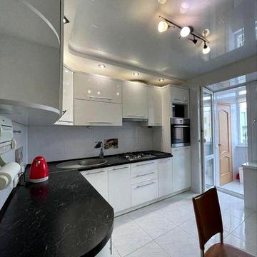 Продається 3 кімната дворівнева квартира по вул.Михайла Вербицького