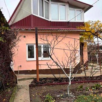 продам дом с бассейном в Диёвке-2