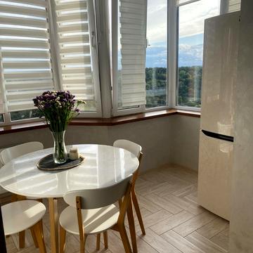 Синельниківська вул., 4