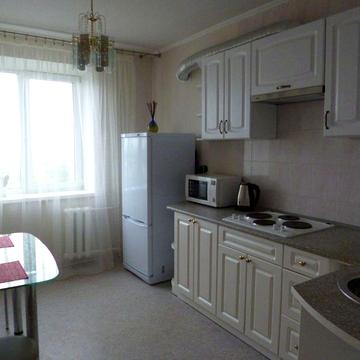 Продам 2 комнатную квартиру проспект  Науки ремонт