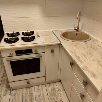 Здаєтьс  двокімнатна квартира в тихому  районі р.н Д