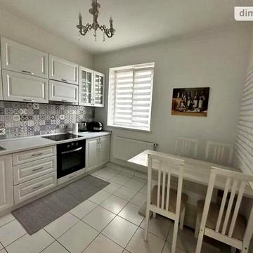 Довгострокова оренда 1к Квартира Радонова вулиця