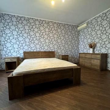 Оренда 3-к Севастопольська площа