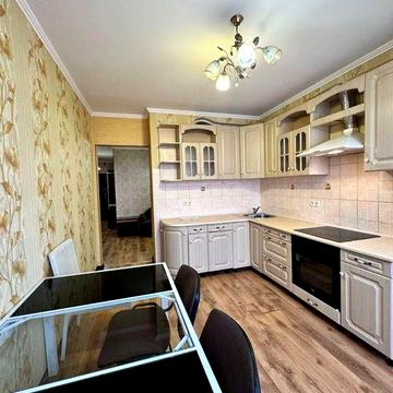 Сдаю в долгосрочную аренду квартиру в современном доме с генератором