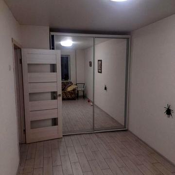 Сдаю 2 к/к ул.Океановская/в Корабельном р-не,первый этаж