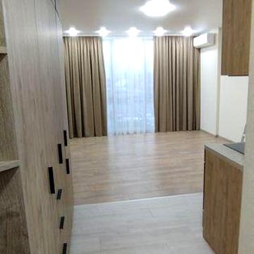 Вільна, світла,економна, можна під бізнес або житло. м.Вирлиця 5 хв. П