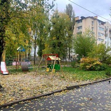 Терміново!Продаж  2-кімнатної квартири вул. Зодчих,50 А