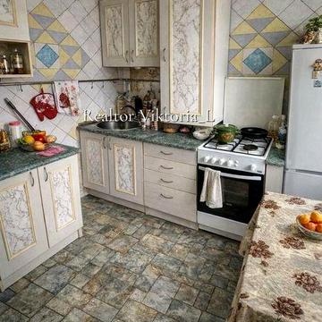 Продам 2-х ком. квартиру на ТОПОЛЕ-3! Р-н « СИЧИ», Тайм Аут