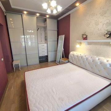 Здається двокімнатна квартира у  центрі Вінниці з АГВ  меблі, техніка