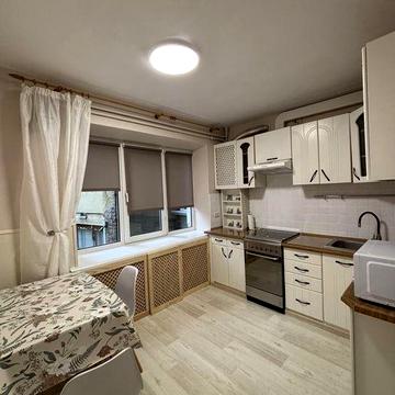 Довгострокова оренада 2-ох кімнатної квартири вул.Моршинська