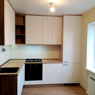 Квартира 2 кімнати кухня-студія Белова