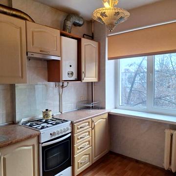 Продажа 2-комнатной квартиры, ул.Космонавтов/ул.Малиновского, ремонт.