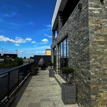 Ексклюзивний будинок з власною сонячною електростанцією