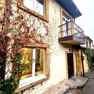 БЕЗ КОМІСІЇ ! ГЕНЕРАТОР ! Оренда 5-к будинка,вул. Патріотів,ГАЗ!