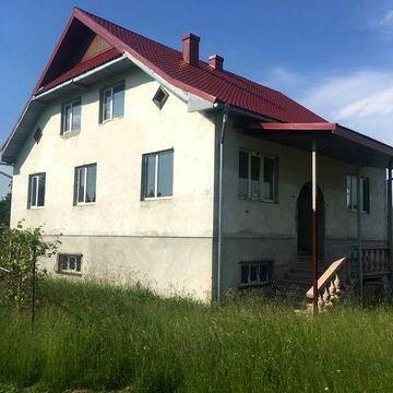 Будинок в карпатах.