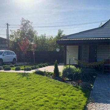 Єрмолаївка. Затишна дача з доглянутим будиночком