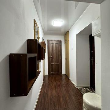 Продам двохкімнатну квартиру в самому центрі міста