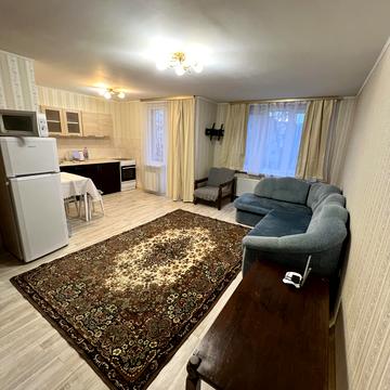 Федора Максименка вул. (Червонофлотська), 24