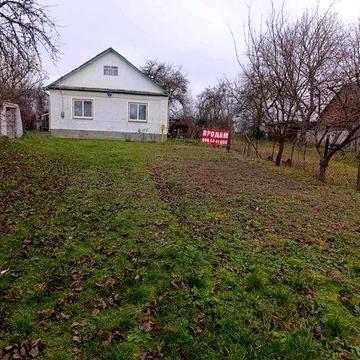 Продам цегляний будинок