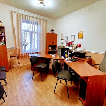 Квартира під комерцію по  пр. Т.Шевченка