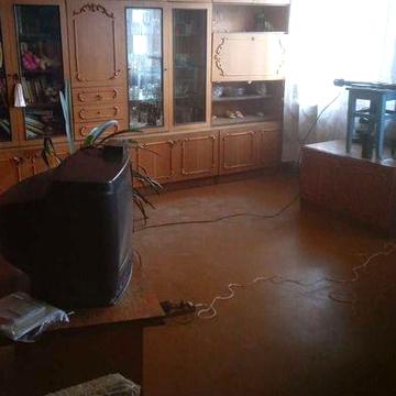 Квартира 4х комнатная  большая на  44