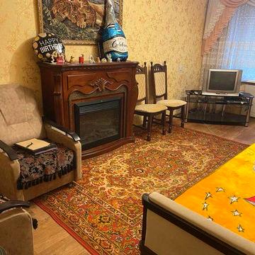 ПЗТО. Сдается 1 комната в 2-х комнатной квартире с дедушкой