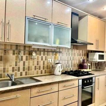 Продам 3х комн кв Садовый проезд 3/9 с капит ремонтом, меб