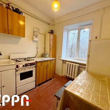 Продаж 1-кімнатної квартири, Тепличне, вул. Центральна