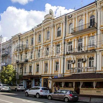 Вишукана квартира Жилянська 7 Центр міста, підземний паркінг Царський