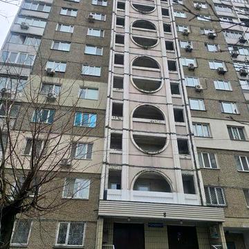 Продаж 3к квартири на Караваєвих дачах