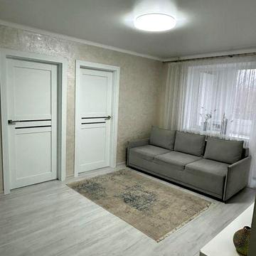 Продам 4 -кімнатну квартиру Терміново