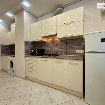 Довгострокова оренда 1к Квартира Кравченко Уляни вулиця