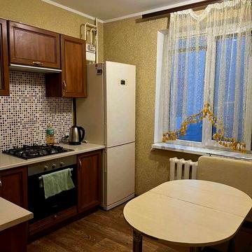 Сдам 1к квартиру на ул. Сахарова/Высоцкого газ