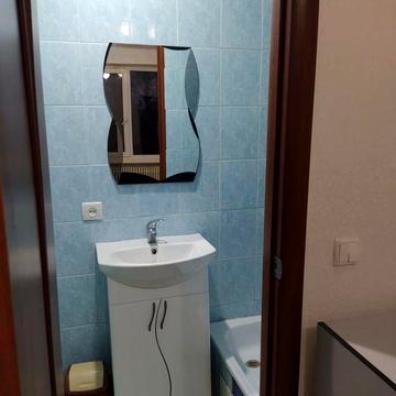 Гостинка около метро Центральный рынок. Собстенник