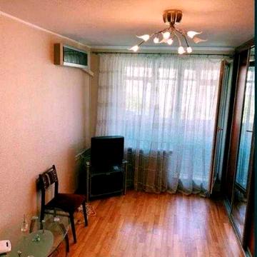 Продам 1 квартиру на Холодной Горе