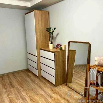 Продається однокімнатна квартира по вул.  Жмеринська 16.