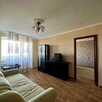 2-комнатная квартира рядом с парком Победы и проспектом Шевченко