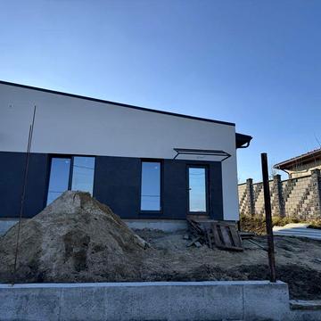 Продам котедж за Райським садом з внутрішніми роботами+ділянка 4 сот