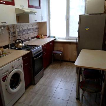 Сдам 2 к/к 8/9 на площади Победы