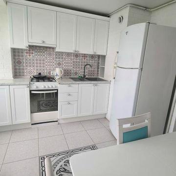 Торгова вул., 1а