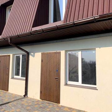 Танхаус недалеко від моря