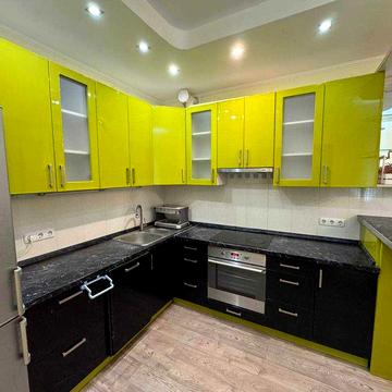 Без% Вільна квартира в центрі. Чабани/Теремки метро