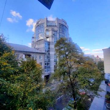 Продаж 2к квартира офисный ремонт жилой фонд Угол Воскресенской/Старок