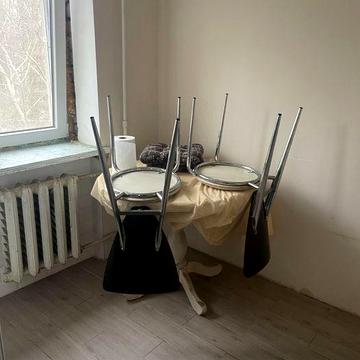 Сдам квартиру (4000 грн + коммунал.услуги)