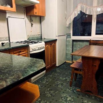 Продам 2-комнатную квартиру в Приднепровске! 20-летие Победы