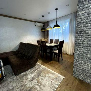 Продаж 4 кім. 10 мкрн. АО Лівий берег